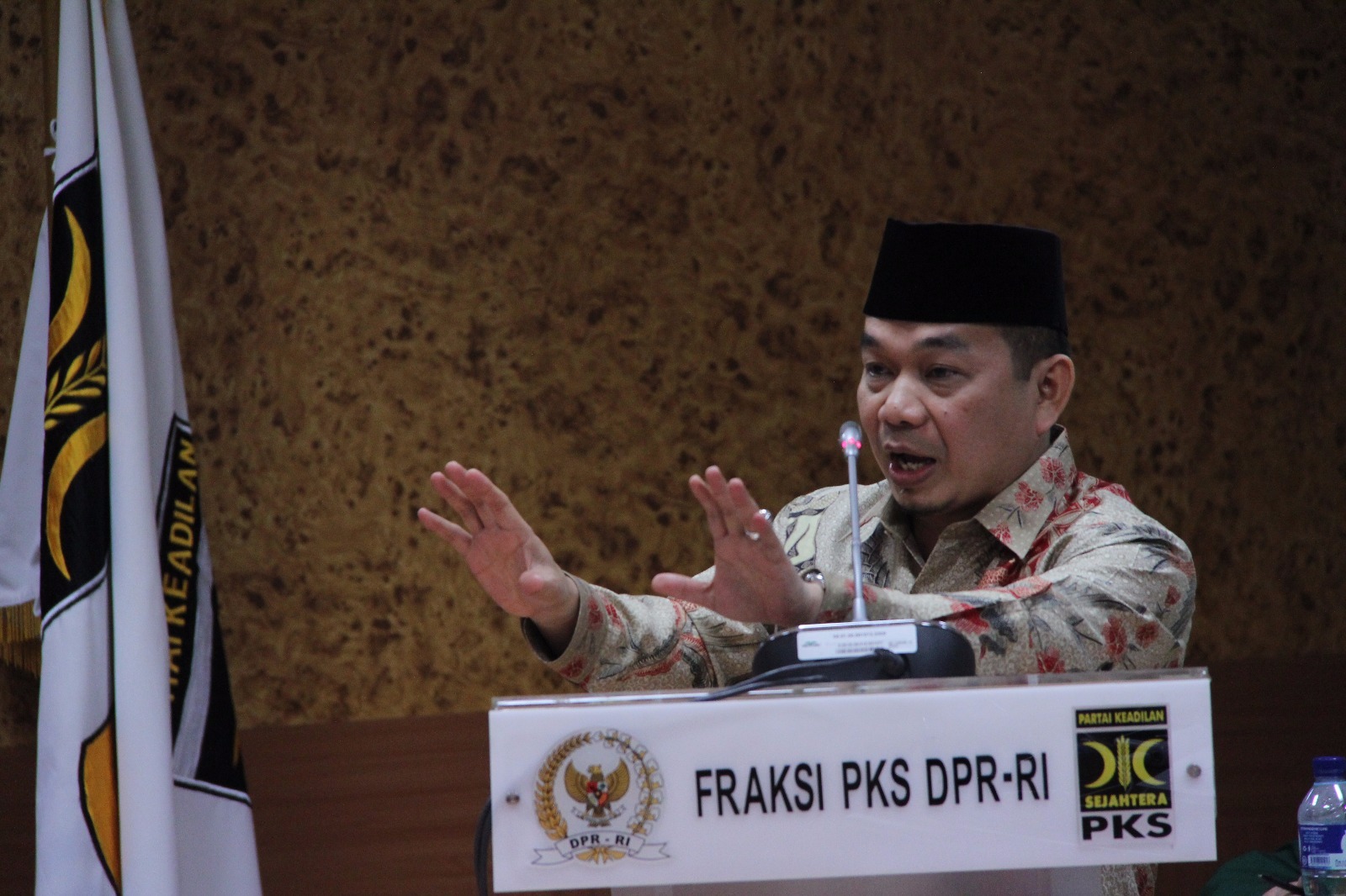 Ketua Fraksi PKS DPR RI_Jazuli Juwaini_