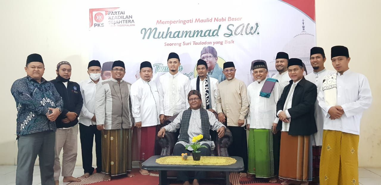 Kunjungi Dapil Toriq Buka Acara Maulid Nabi Dan Lomba Baca Kitab