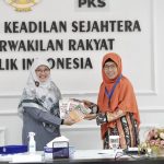 Anggota DPR RI Komisi VII Diah Nurwitasari menerima kunjungan silaturahmi Perempuan PKS Bekasi,