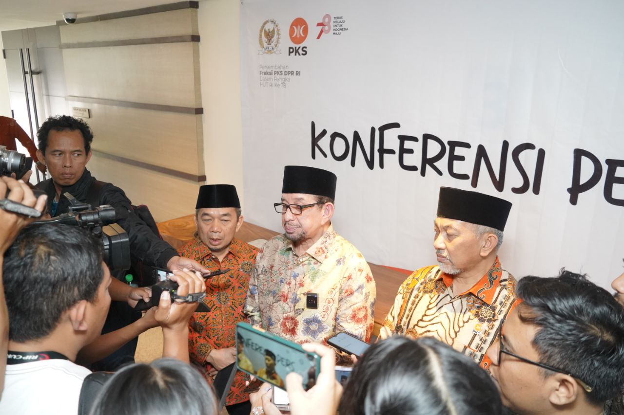 Foto-foto Kegiatan Final Lomba Baca Teks Proklamasi Mirip Bung Karno Di ...