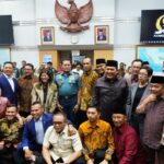 Ketua dan Wakil Ketua Fraksi PKS Menghadiri Rapat Komisi I Bersama Panglima TNI