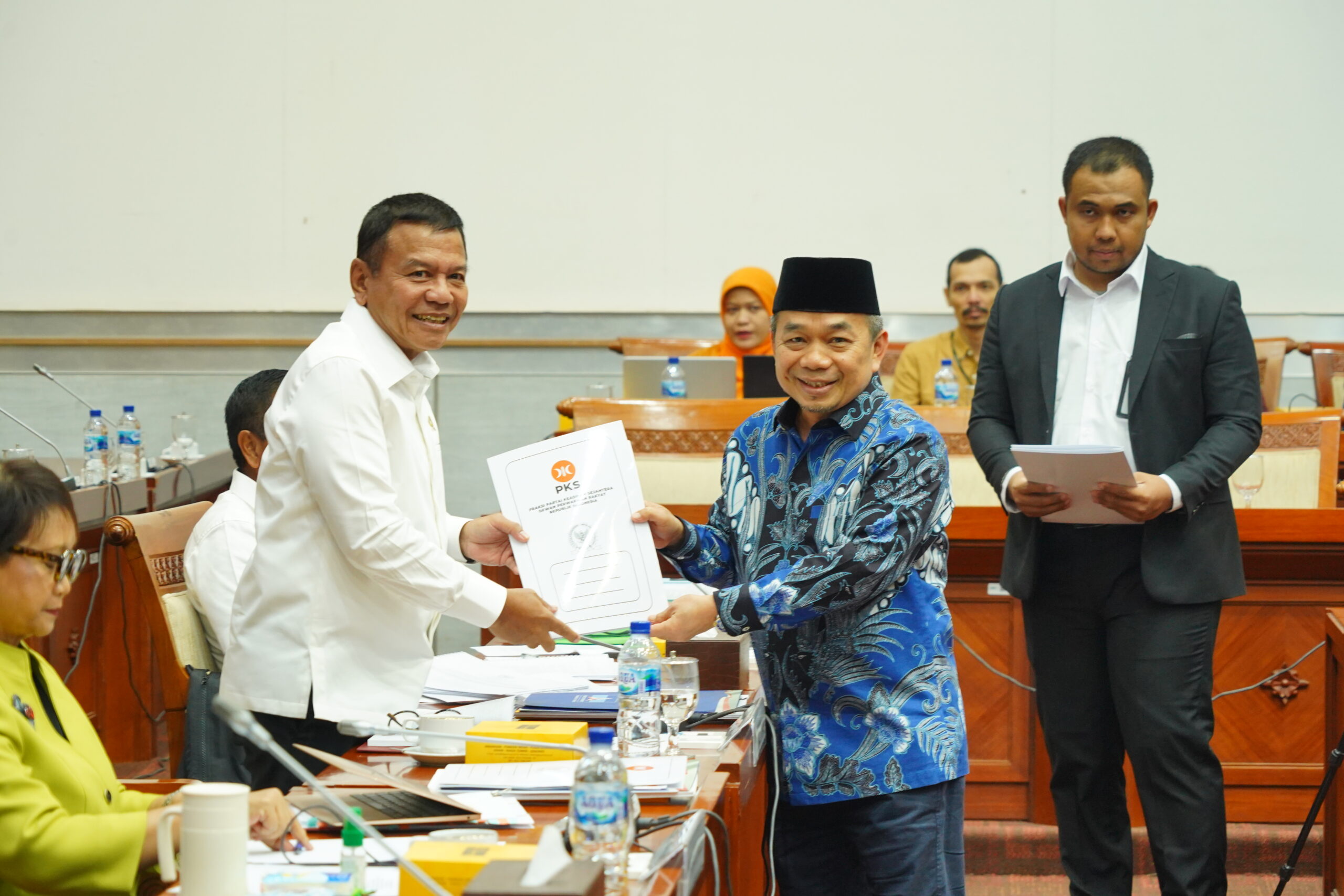 FOTO Pembacaan Pandangan Fraksi PKS Tentang RUU Perjanjian Kerja Sama ...