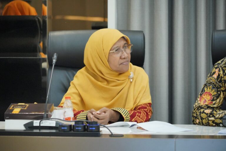 Saadiah Dorong Pembangunan Transportasi Laut, Saadiah Minta Berdayakan ...
