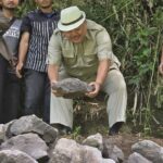 Ateng Sutisna Letakkan Batu Pertama Program Desa Peduli Mata Air di Kadaka Jaya, Tanjungsari, Sumedang