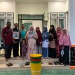 Nevi Zuairina Dorong UMKM Pasaman Barat Naik Kelas, Serahkan Bantuan Tong Sampah ke Jejaring DPD PKS