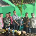 Abdul Kharis Serahkan 11.000 Bibit Kelapa untuk Warga Boyolali, Dorong Kemandirian Ekonomi Desa