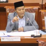 Raker dengan Kemenag dan KemenPANRB, HNW Ingatkan Agar Ditjen Pesantren Segera Diwujudkan