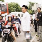 Semarak Ramadhan, Riyono Caping Bagikan 3.500 Paket Takjil untuk Warga Jatim VII