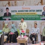Hendry Munief Dorong Penguatan Mindset Bisnis dalam Pelatihan Digital Marketing BMIWI Riau