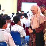 Temui Pelajar SMA-SMK, Reni Astuti: Bakti kepada Orang Tua dan Hormati Guru Kunci Kesuksesan