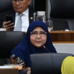 Nevi Zuairina Dukung Pemerintah Perkuat Perlindungan Relawan Karhutla