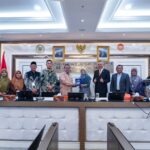 Fraksi PKS DPR RI Menerima Aspirasi Rektor UIKA Beserta Rombongan