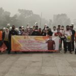 Asap Karhutla Masih Pekat di Barabai, Habib Aboe Bagikan Masker dan Kopi kepada Warga